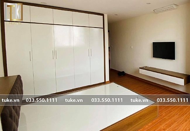 tủ quần áo 5 buồng kịch trần