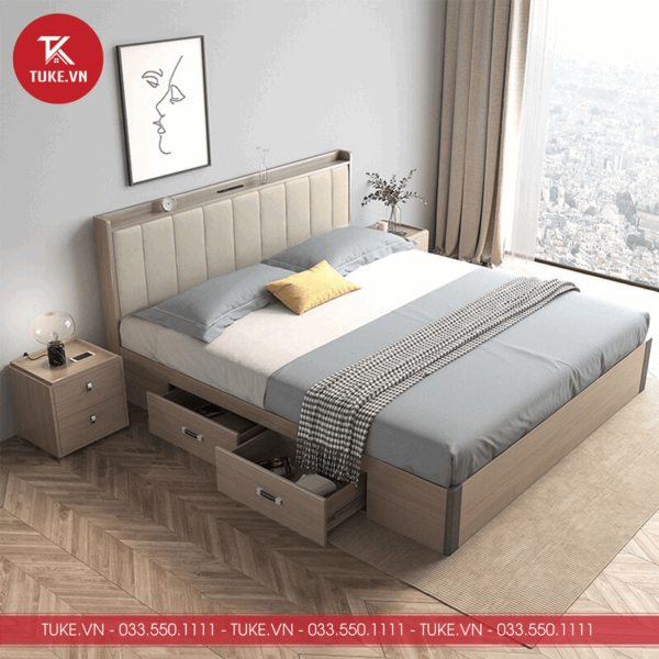 Giường ngủ làm từ gỗ MDF có phủ lớp Melamine chống ẩm mốc, cong vênh tốt, mang đến độ bền cao