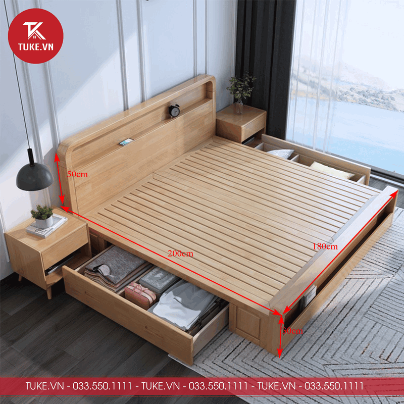 Giường có kích thước rộng, tích hợp thêm ngăn kéo mang đến không gian lưu trữ
