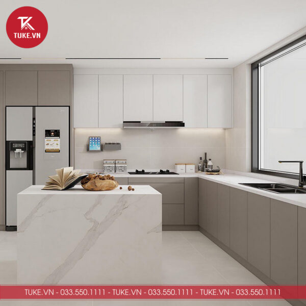Tủ bếp thiết kế tối giản, đảm bảo đầy đủ công năng, thẩm mỹ cao